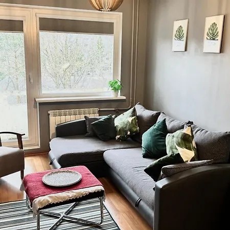 Quiet And Comfortable With Parking For A For Two, One Or A Couple Guests With A Child Apartman Tallinn