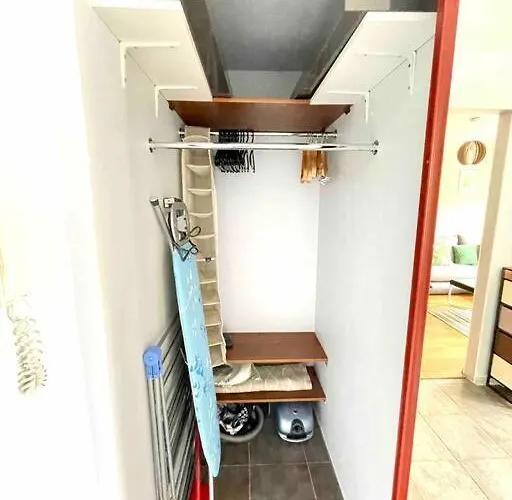 Quiet And Comfortable With Parking For A For Two, One Or A Couple Guests With A Child Apartment Tallinn