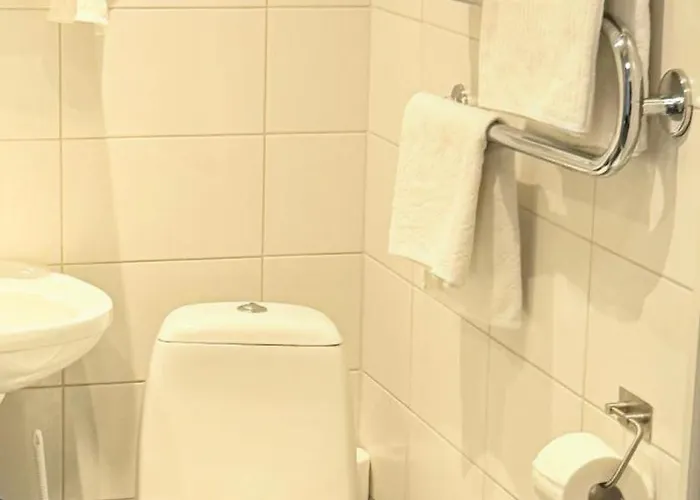 公寓 Quiet And Comfortable With Parking For A For Two, One Or A Couple Guests With A Child